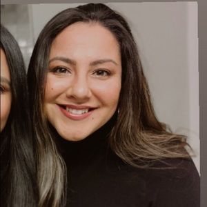 Meet your Posher, Denise